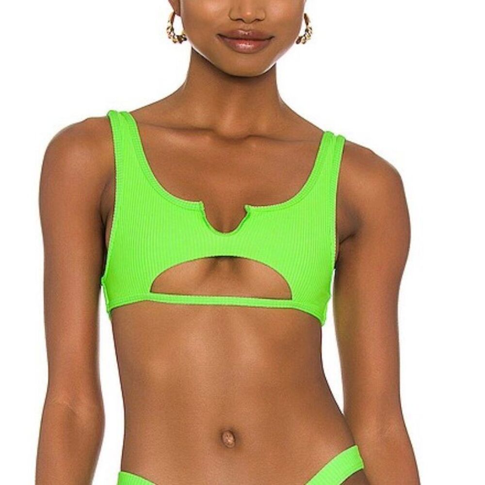 Frankie’s Bikinis Cole Ribbed Bikini Top | Green in Small